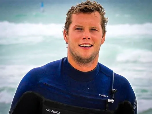 Teamlid Jip van GearFreak Surfschool