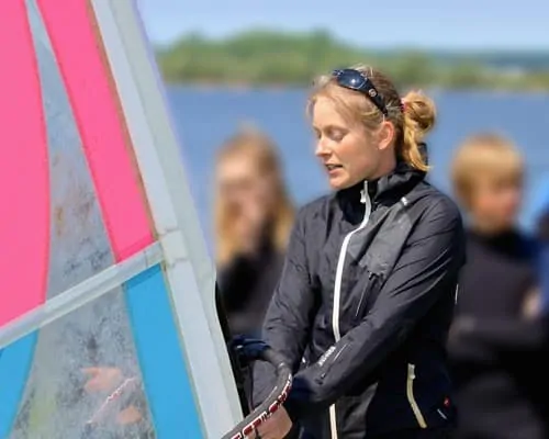windsurfen, windsurfles, windsurf verhuur, windsurfverhuur, windsurf huren, leren windsurfen, gearfreak, gearfreak surfschool, surfcenter, youthfreak academy, introductieles, startcursus, seizoenscursus, surfcamp