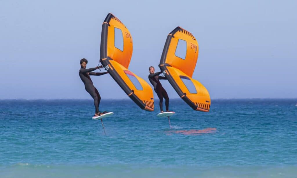 wingfoilen, wingfoilles, wingfoil verhuur, wingfoil huren, wingen, leer wingen, surfcamp, wingsurf introductieles