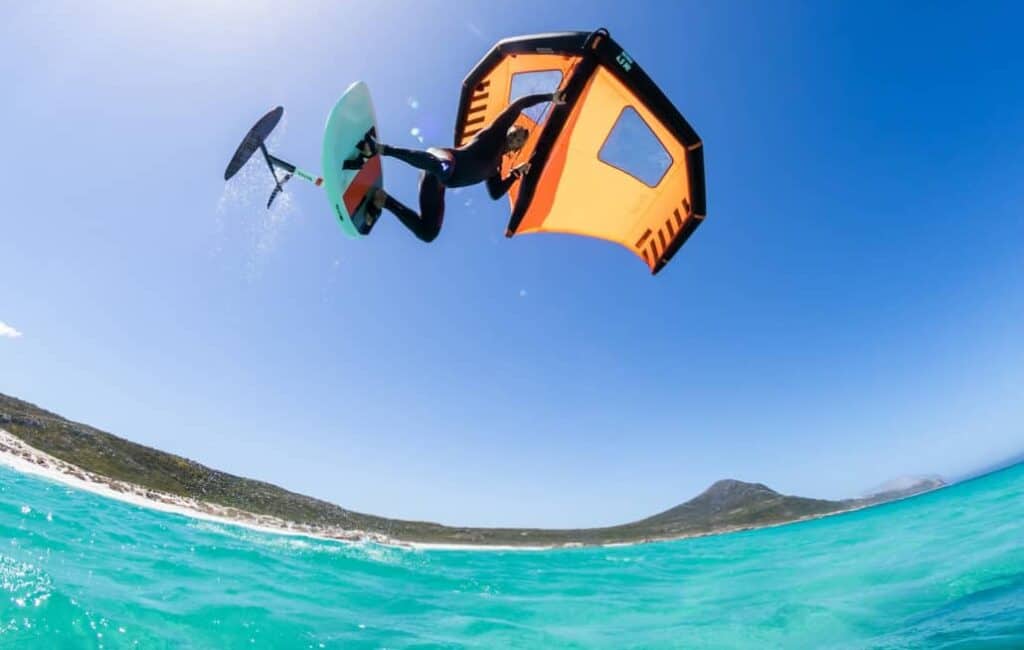 wingfoilen, wingfoilles, wingfoil verhuur, wingfoil huren, wingen, leer wingen, surfcamp, wingsurf introductieles