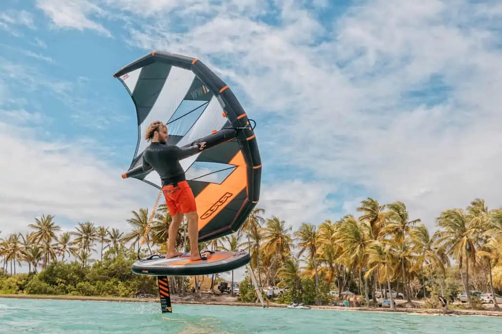 wingfoilen, wingfoilles, wingfoil verhuur, wingfoil huren, wingen, leer wingen, surfcamp, wingsurf introductieles