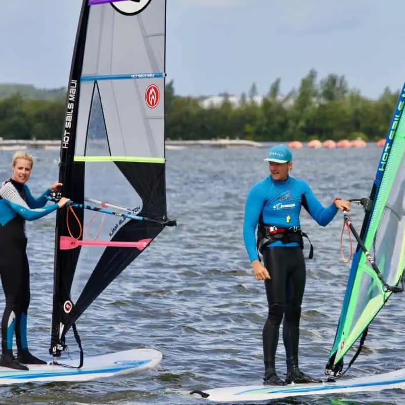 windsurfen, windsurfles, windsurf verhuur, windsurfverhuur, windsurf huren, leren windsurfen, gearfreak, gearfreak surfschool, surfcenter, youthfreak academy, introductieles, startcursus, seizoenscursus, surfcamp