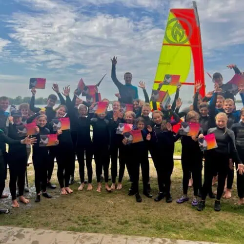 windsurfen, windsurfles, windsurf verhuur, windsurfverhuur, windsurf huren, leren windsurfen, gearfreak, gearfreak surfschool, surfcenter, youthfreak academy, introductieles, startcursus, seizoenscursus, surfcamp