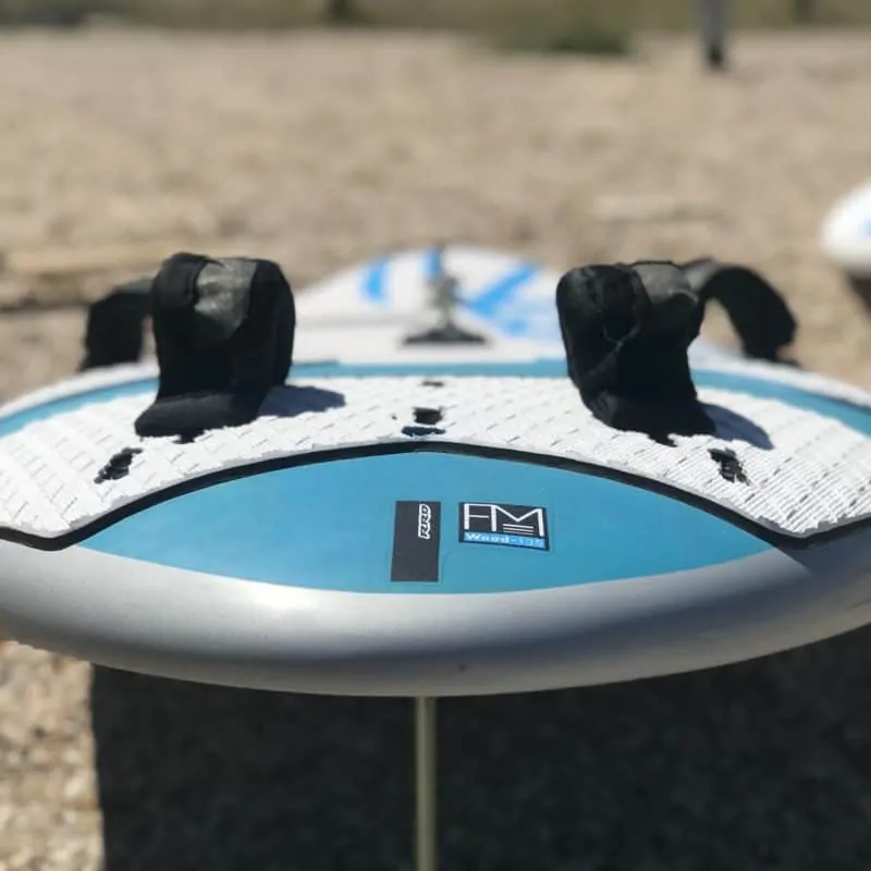 windsurfen, windsurfles, windsurf verhuur, windsurfverhuur, windsurf huren, leren windsurfen, gearfreak, gearfreak surfschool, surfcenter, youthfreak academy, introductieles, startcursus, seizoenscursus, surfcamp